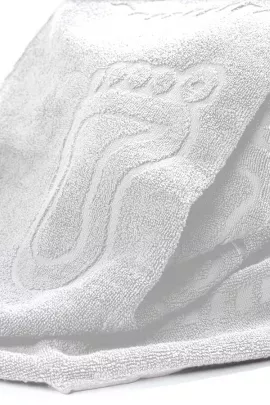 Полотенце махровое - Ножки, цвет белый