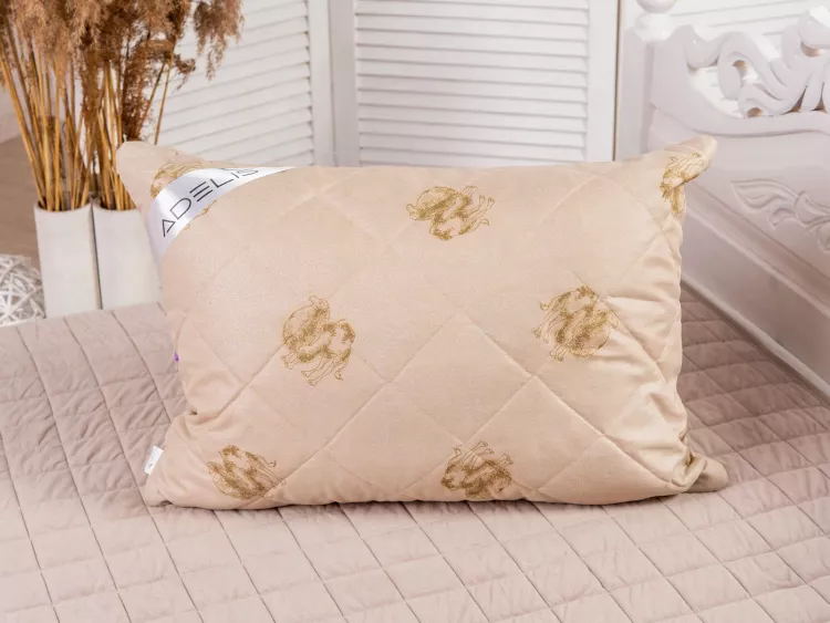 Подушка "Верблюд" тик